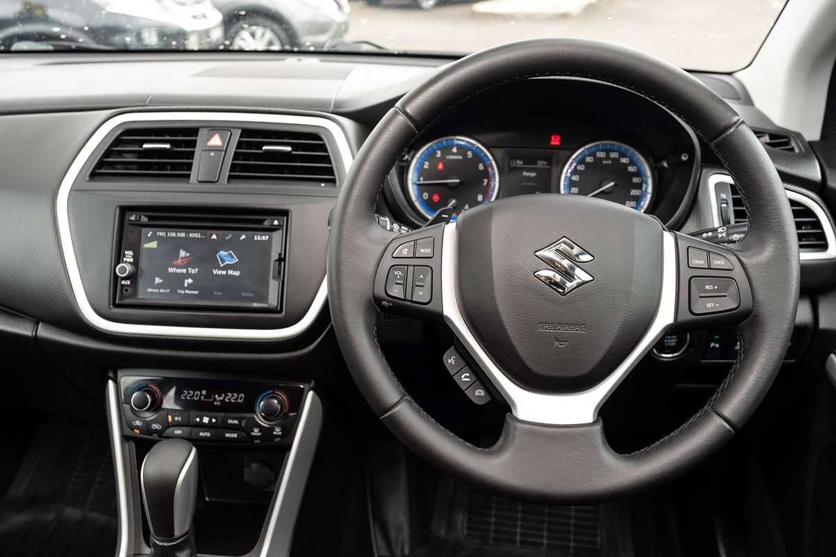 2014 Suzuki S-Cross GL JY