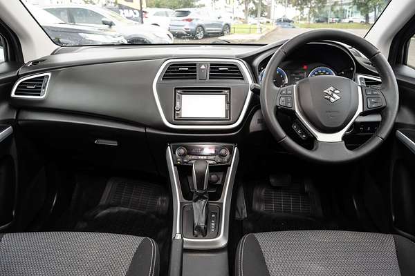 2014 Suzuki S-Cross GL JY