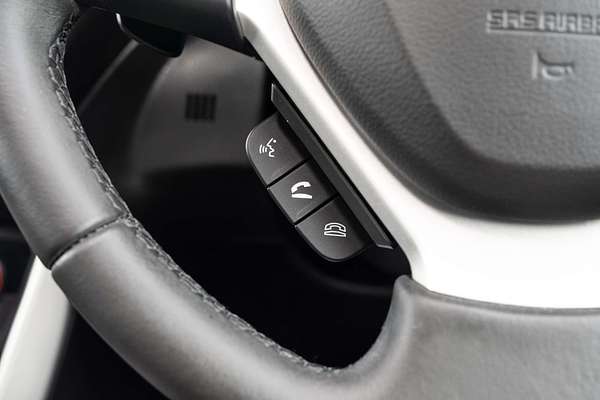 2014 Suzuki S-Cross GL JY