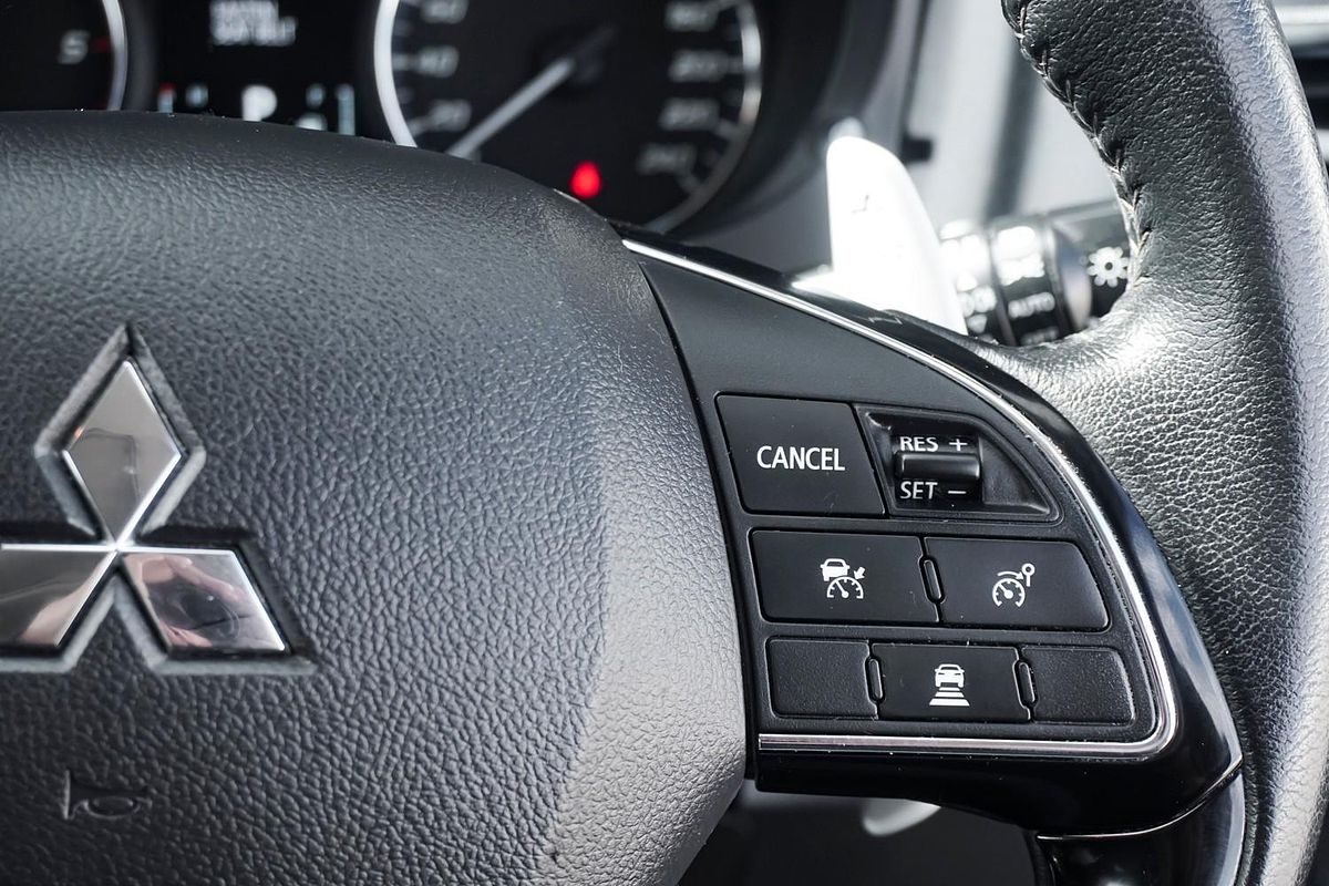 2019 Mitsubishi Outlander Exceed ZL