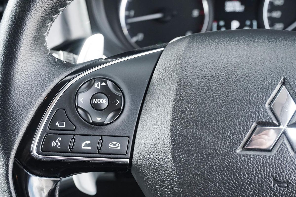 2019 Mitsubishi Outlander Exceed ZL