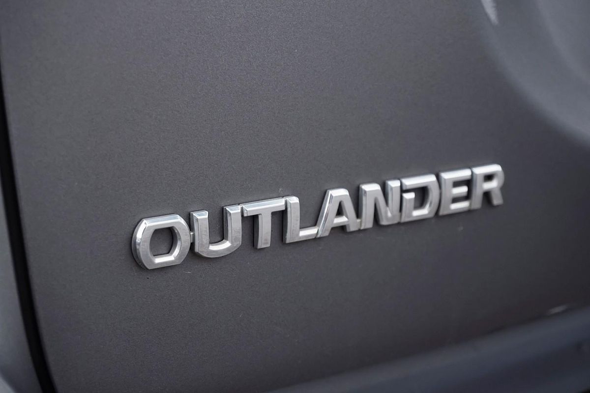 2019 Mitsubishi Outlander Exceed ZL