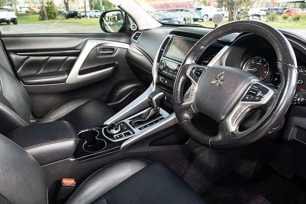 2017 Mitsubishi Pajero Sport Exceed QE