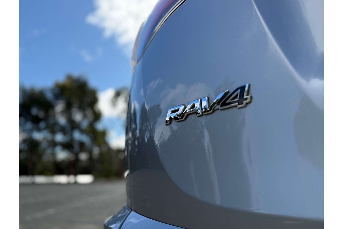 2017 Toyota RAV4 GXL ZSA42R
