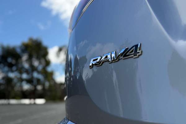 2017 Toyota RAV4 GXL ZSA42R