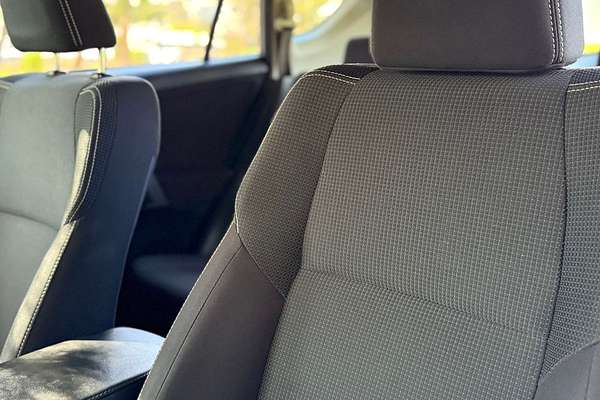 2017 Toyota RAV4 GXL ZSA42R