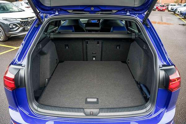 2023 Volkswagen Golf R 8
