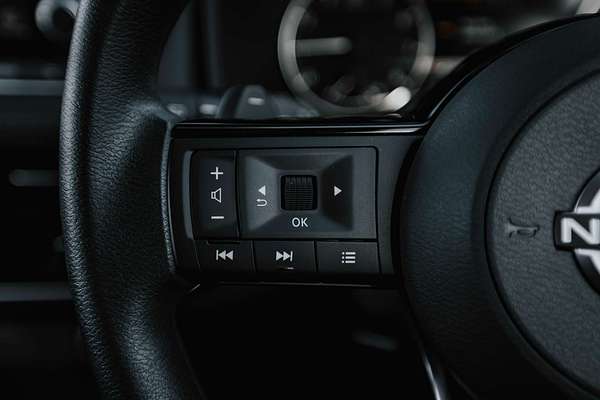2025 Nissan X-TRAIL ST T33