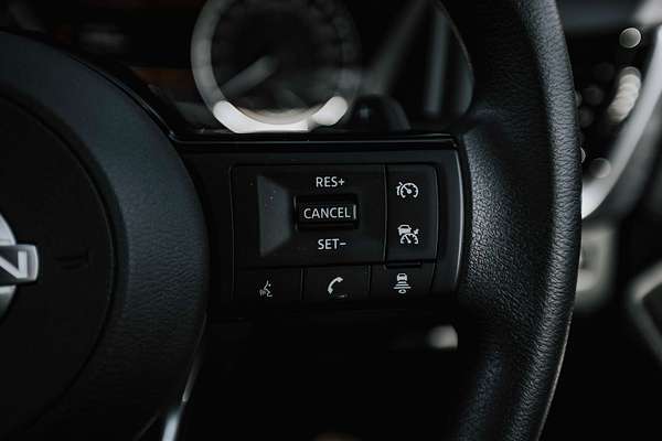 2025 Nissan X-TRAIL ST T33