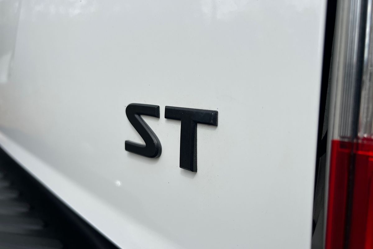 2020 Nissan Navara ST D23 Series 4 4X4