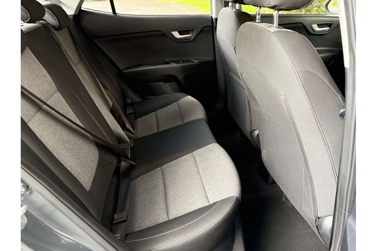 2022 Kia Stonic S YB