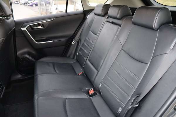 2020 Toyota RAV4 Cruiser AXAH52R