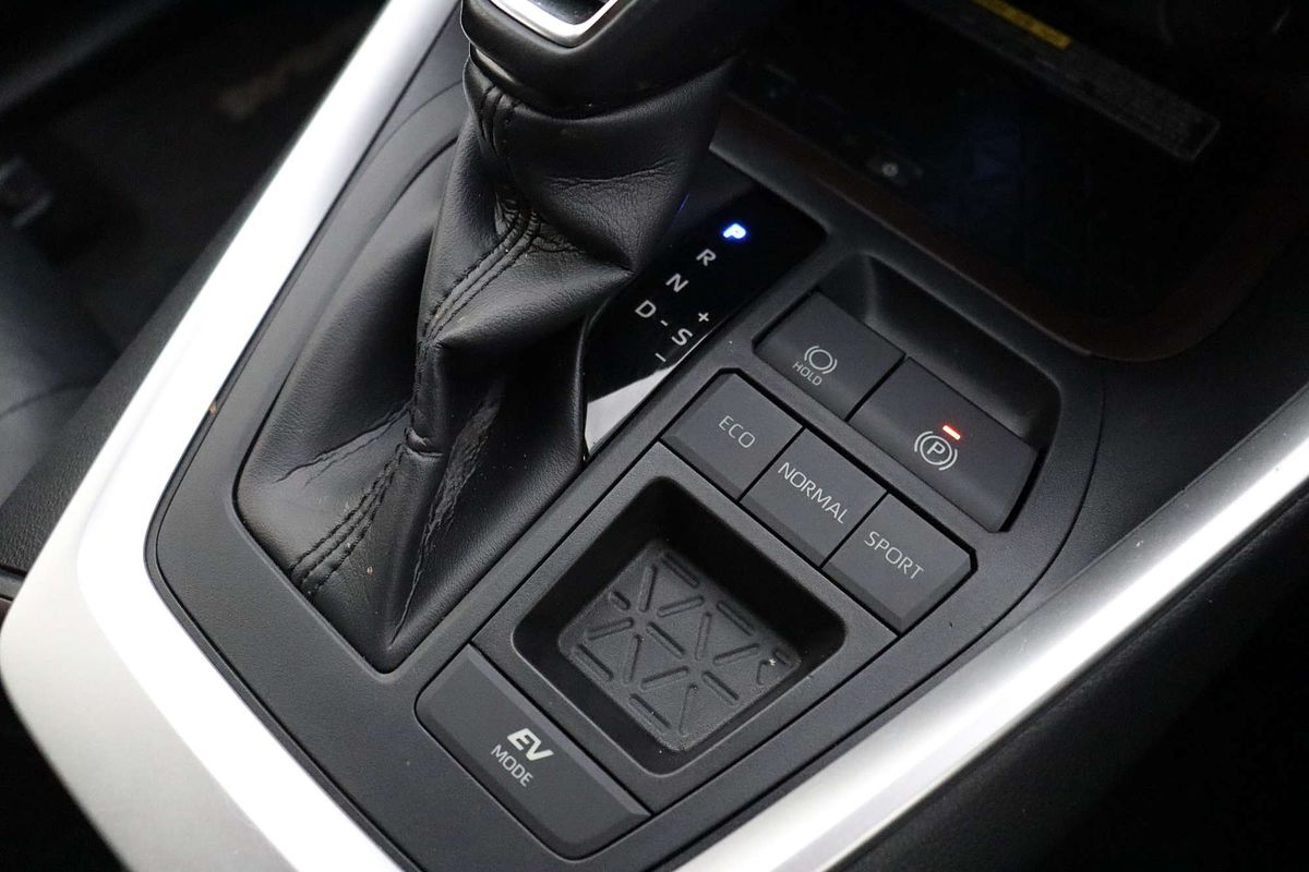 2020 Toyota RAV4 Cruiser AXAH52R