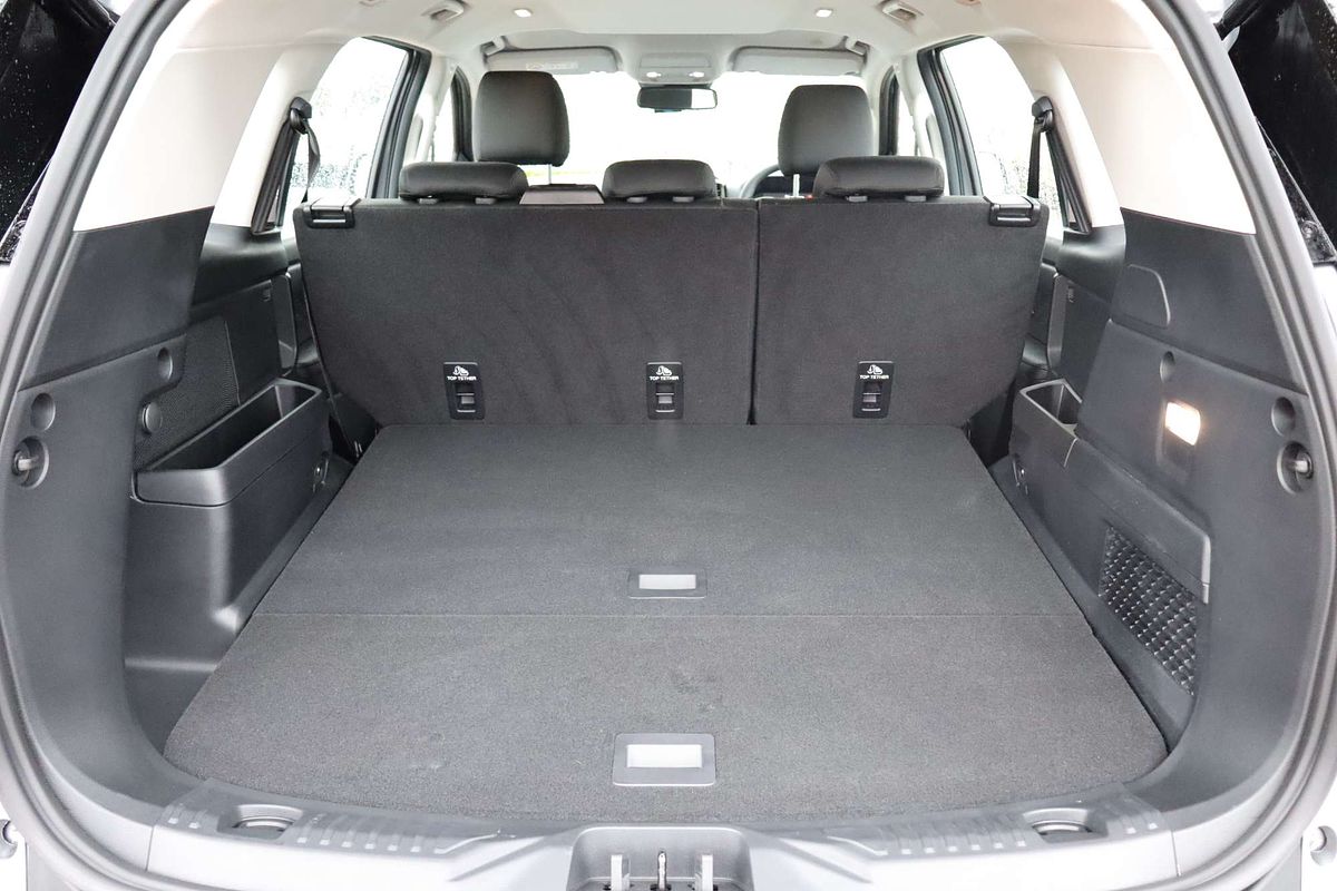 2024 Ford Everest Ambiente 2.0L