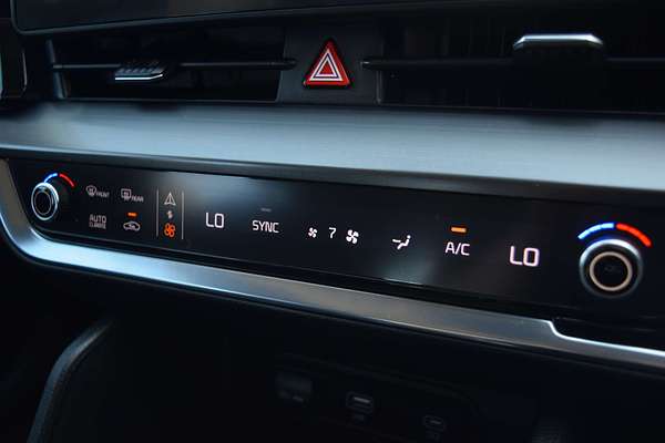 2022 Kia Sportage SX NQ5