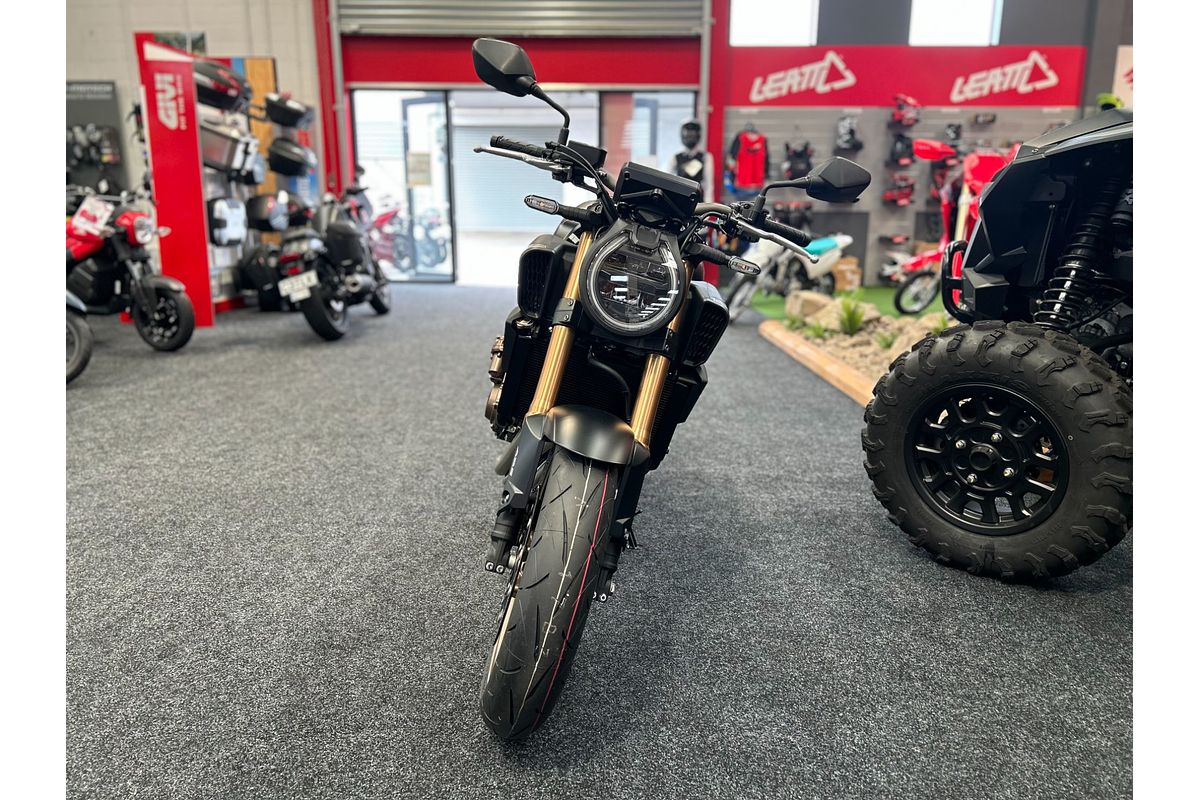 2025 Honda CB650R E-CLUTCH