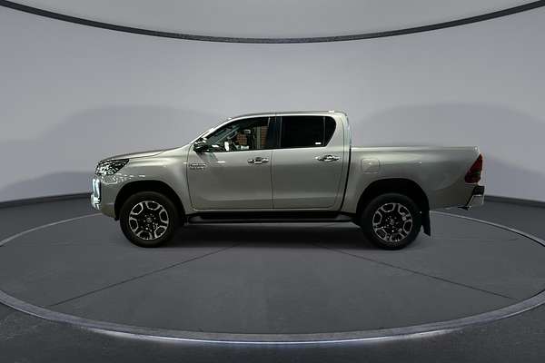 2022 Toyota Hilux SR5 GUN126R 4X4
