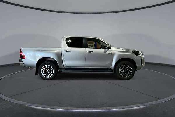 2022 Toyota Hilux SR5 GUN126R 4X4