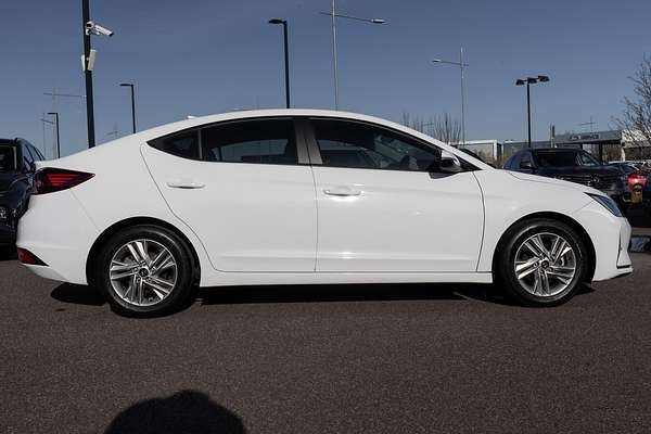 2020 Hyundai Elantra Active AD.2