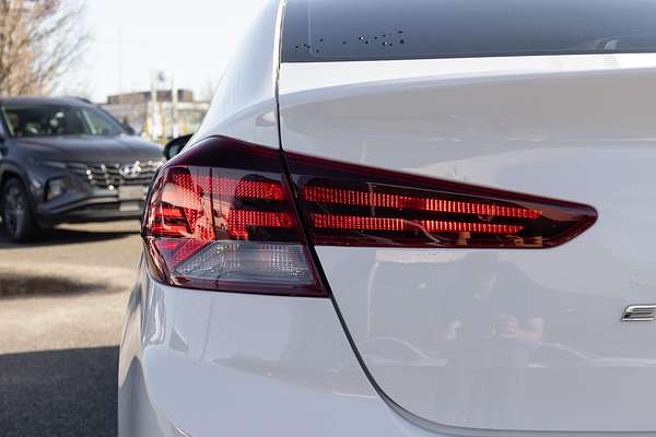 2020 Hyundai Elantra Active AD.2
