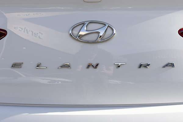 2020 Hyundai Elantra Active AD.2
