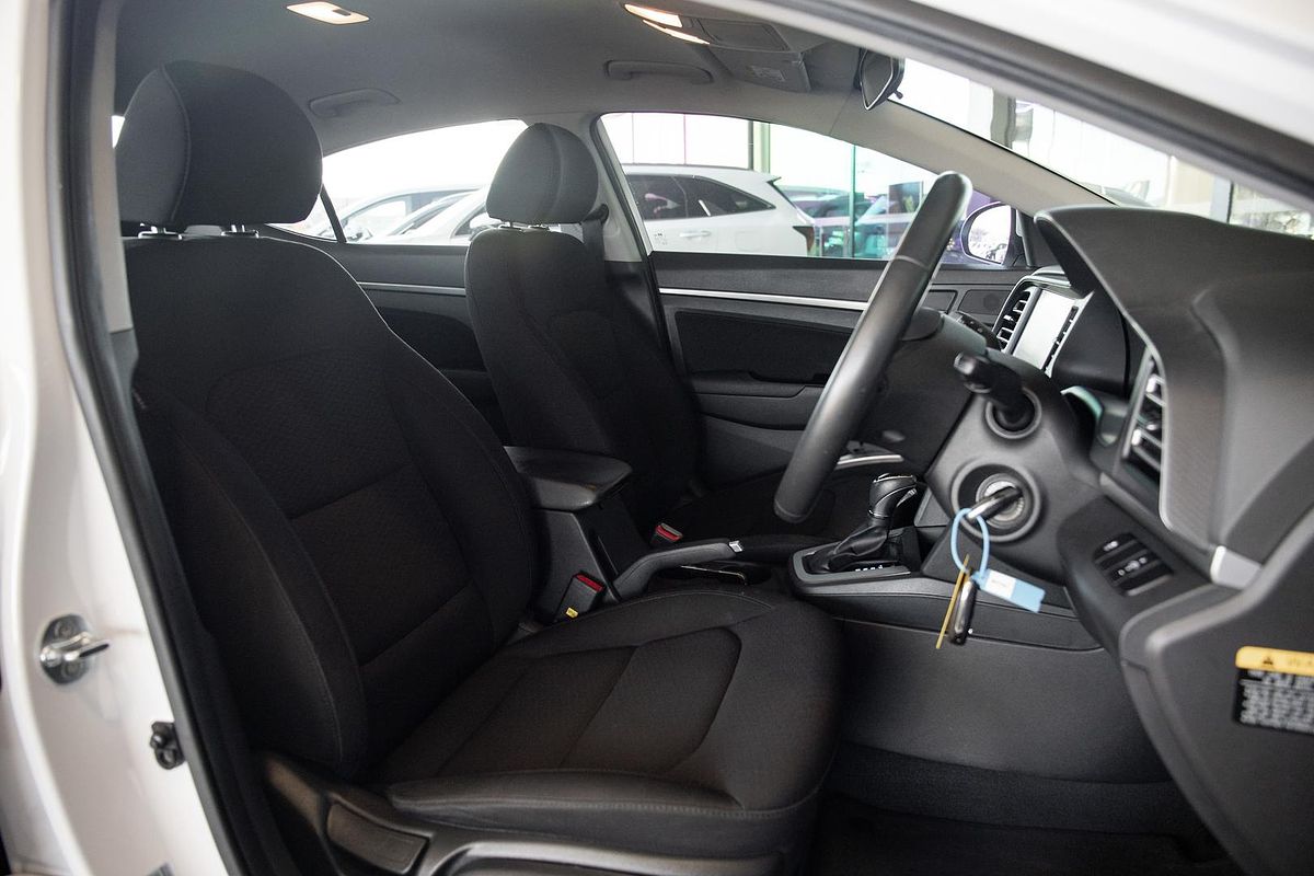 2020 Hyundai Elantra Active AD.2
