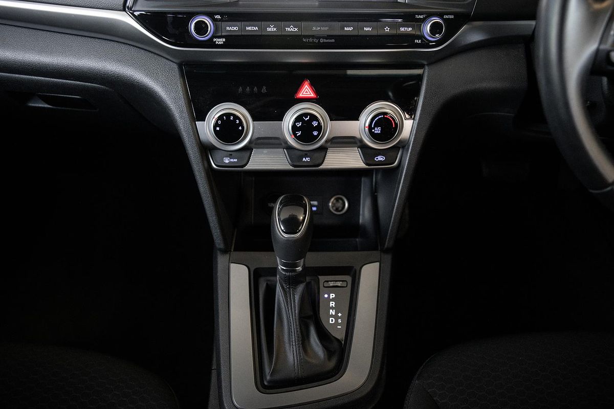2020 Hyundai Elantra Active AD.2