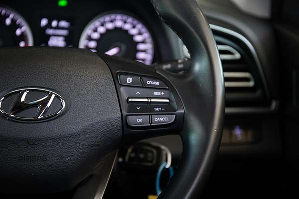 2020 Hyundai Elantra Active AD.2