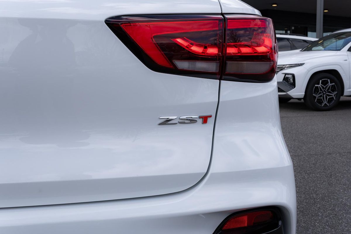 2023 MG ZST Excite