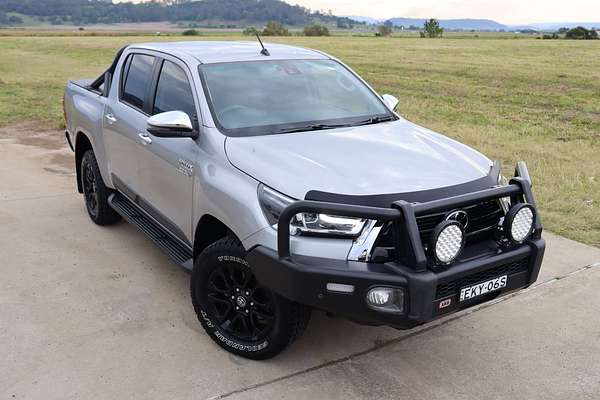 2020 Toyota Hilux SR5 GUN126R 4X4
