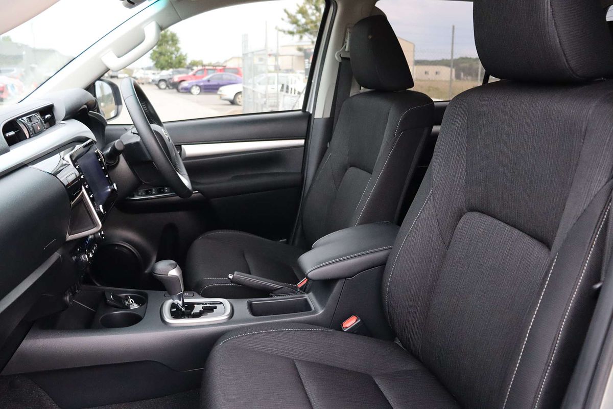 2020 Toyota Hilux SR5 GUN126R 4X4