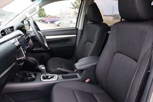 2020 Toyota Hilux SR5 GUN126R 4X4