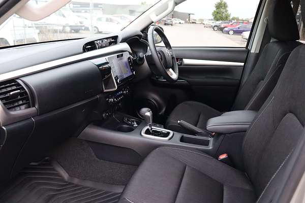 2020 Toyota Hilux SR5 GUN126R 4X4