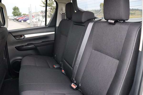 2020 Toyota Hilux SR5 GUN126R 4X4