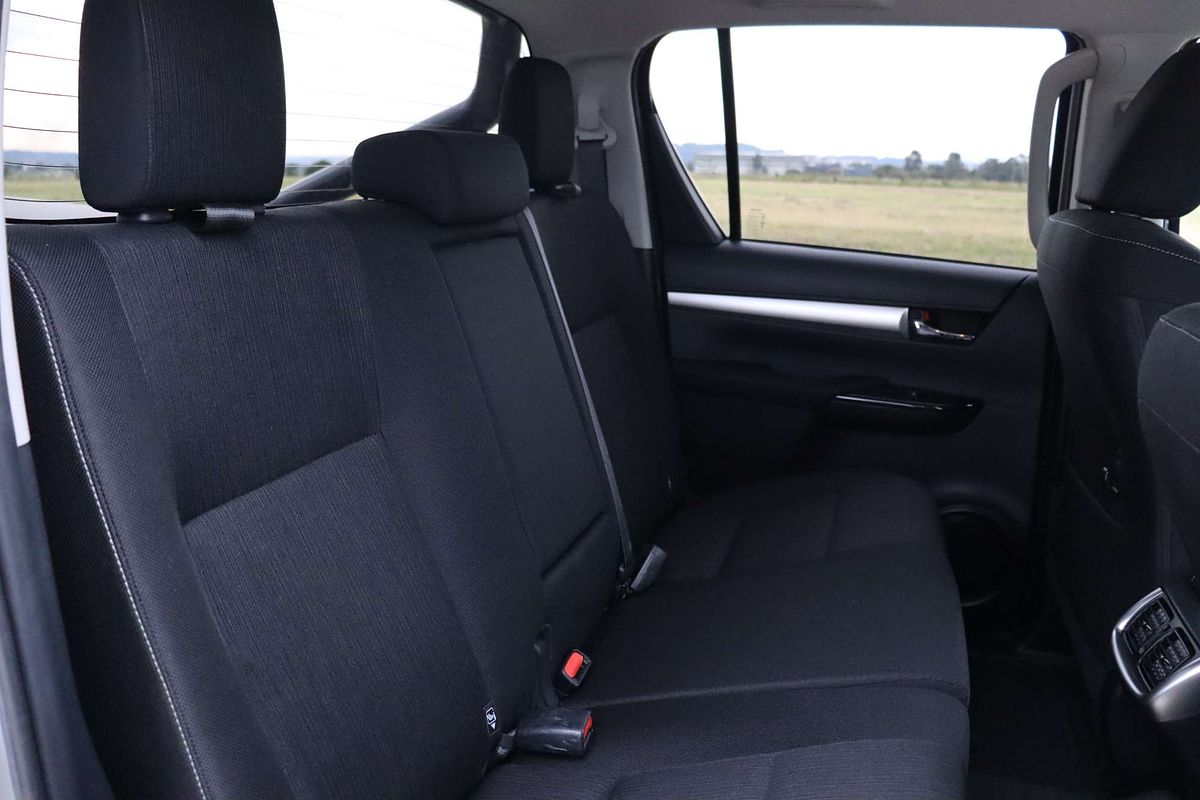 2020 Toyota Hilux SR5 GUN126R 4X4
