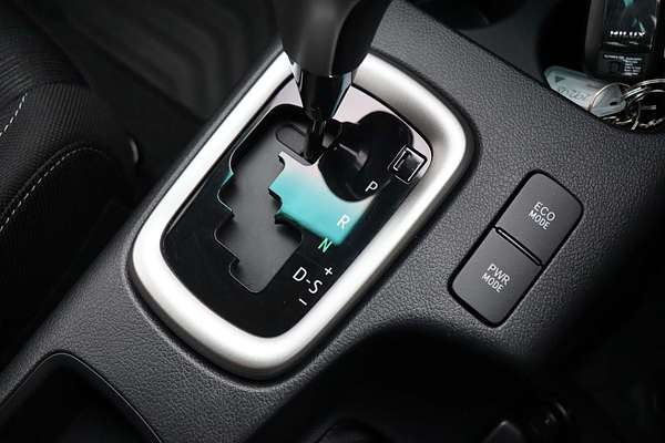 2020 Toyota Hilux SR5 GUN126R 4X4