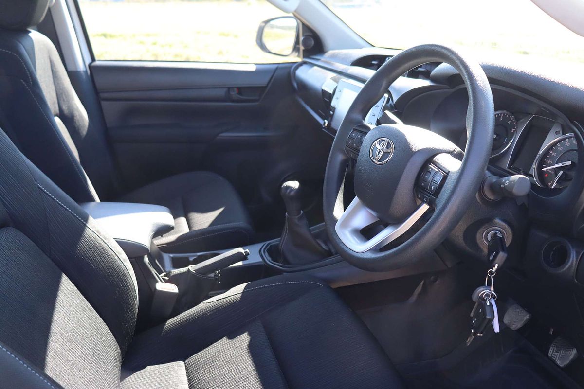 2024 Toyota Hilux SR GUN126R 4X4