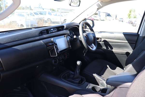 2024 Toyota Hilux SR GUN126R 4X4