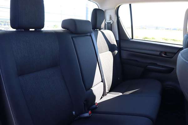2024 Toyota Hilux SR GUN126R 4X4