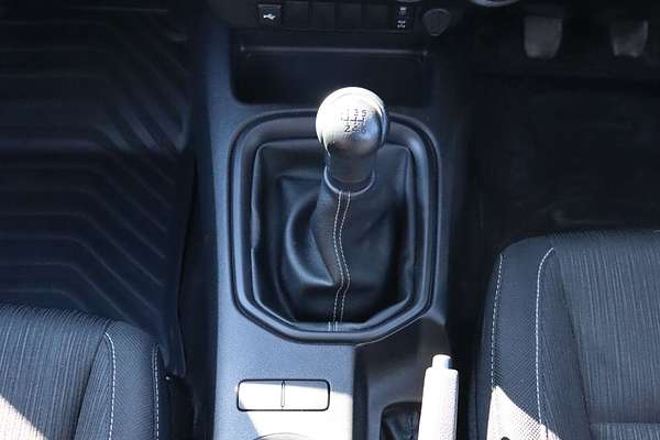 2024 Toyota Hilux SR GUN126R 4X4