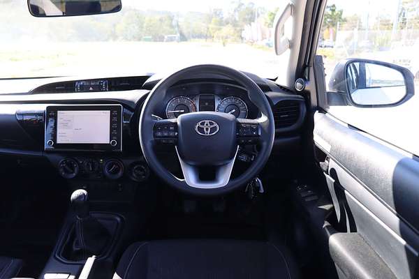 2024 Toyota Hilux SR GUN126R 4X4