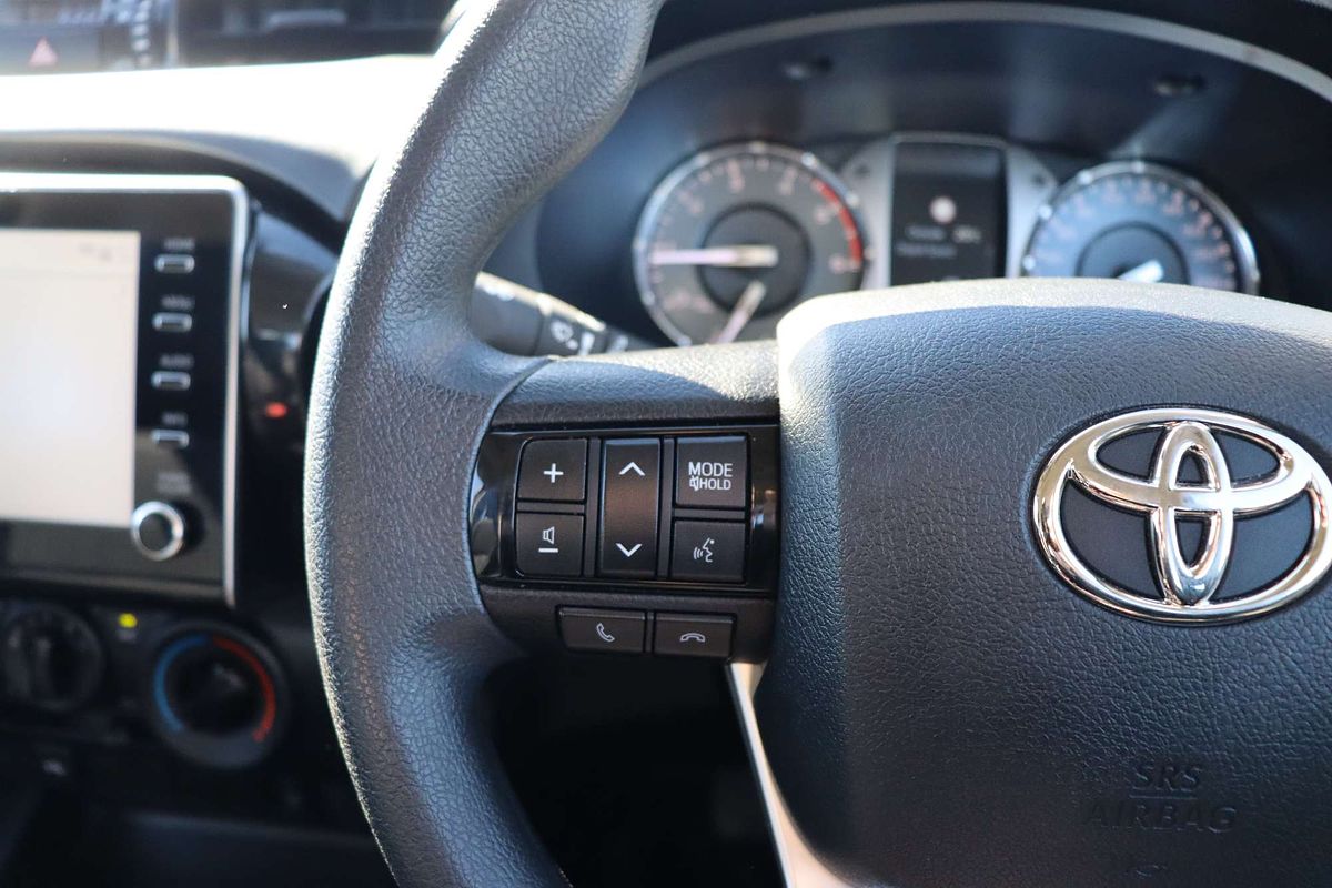 2024 Toyota Hilux SR GUN126R 4X4