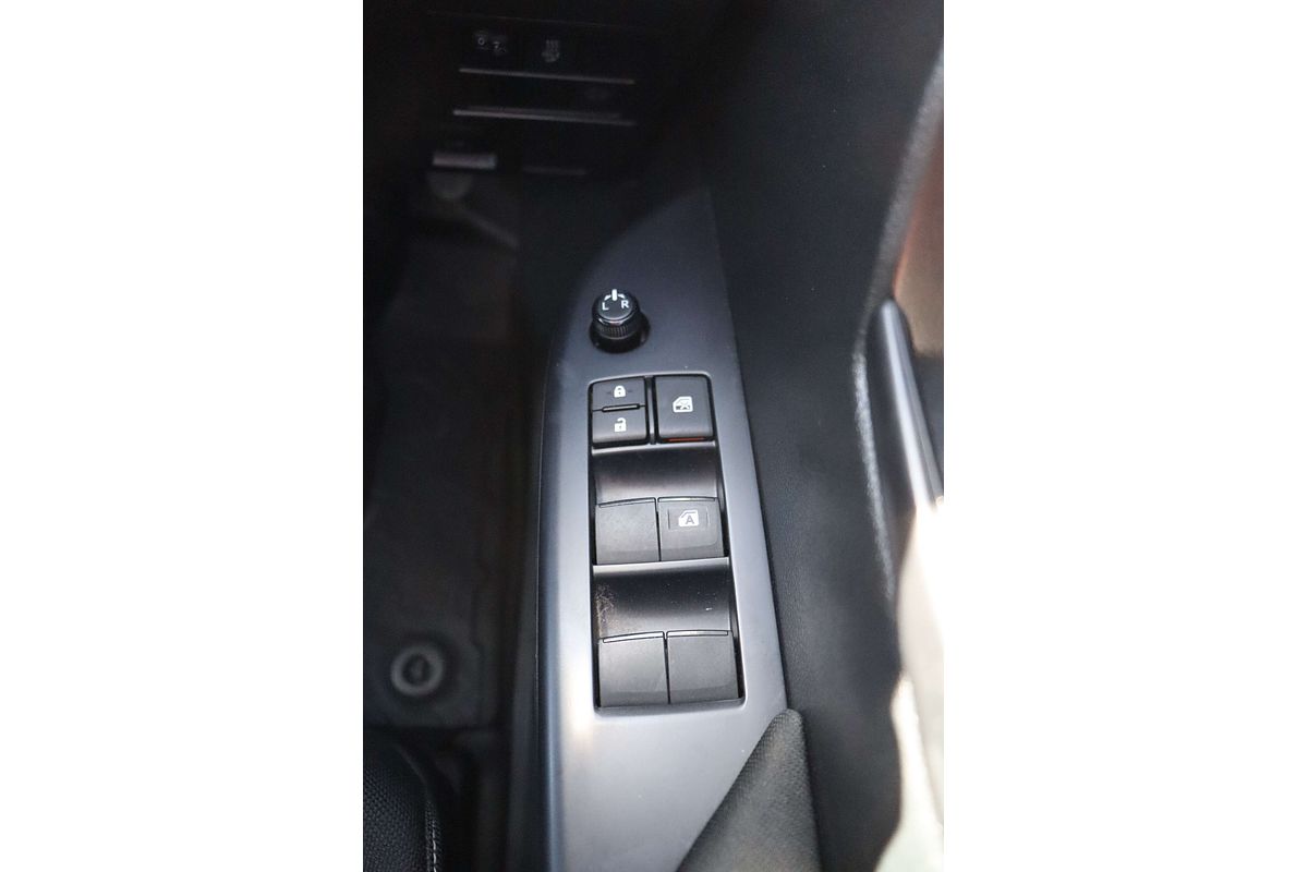 2024 Toyota Hilux SR GUN126R 4X4