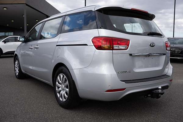 2017 Kia Carnival S YP
