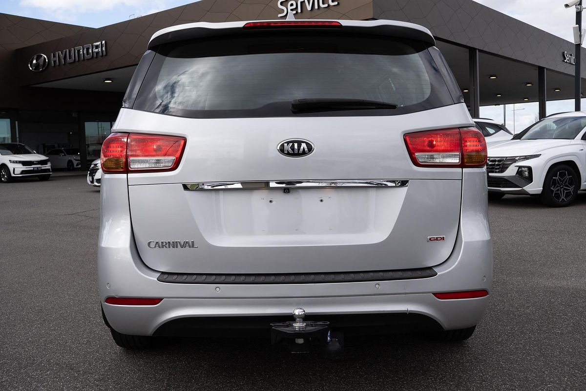 2017 Kia Carnival S YP