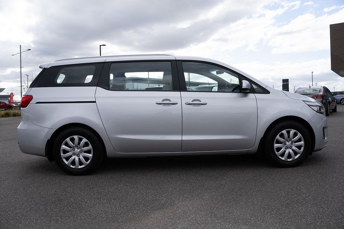 2017 Kia Carnival S YP