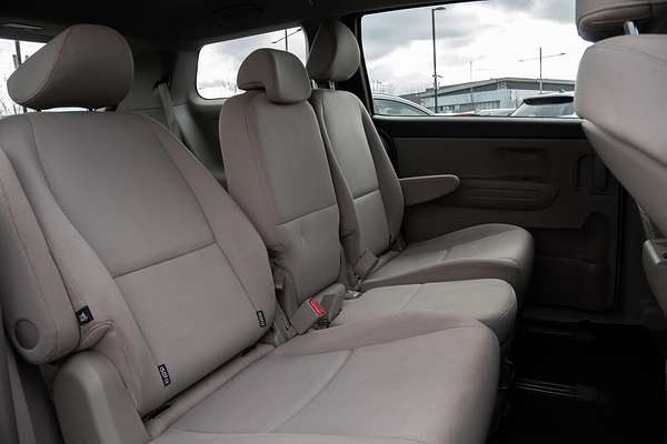 2017 Kia Carnival S YP
