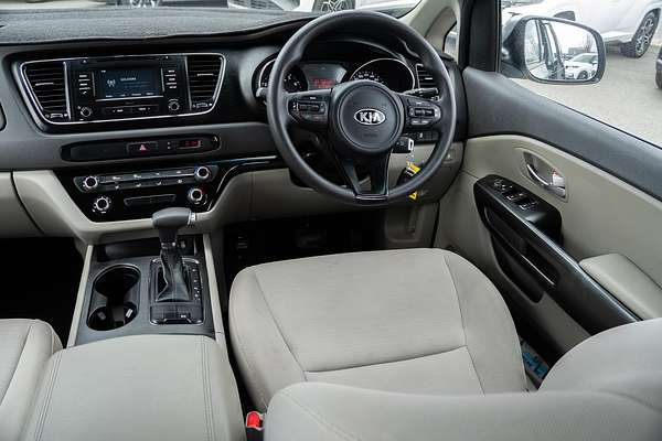 2017 Kia Carnival S YP