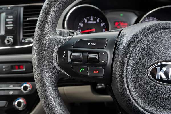 2017 Kia Carnival S YP