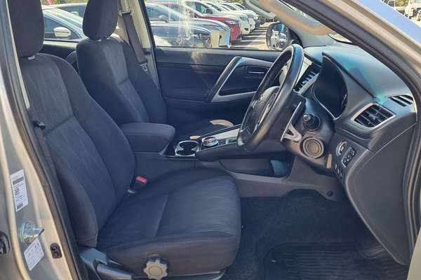 2021 Mitsubishi Pajero Sport GLX QF